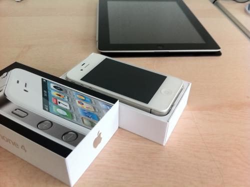 white iphone4